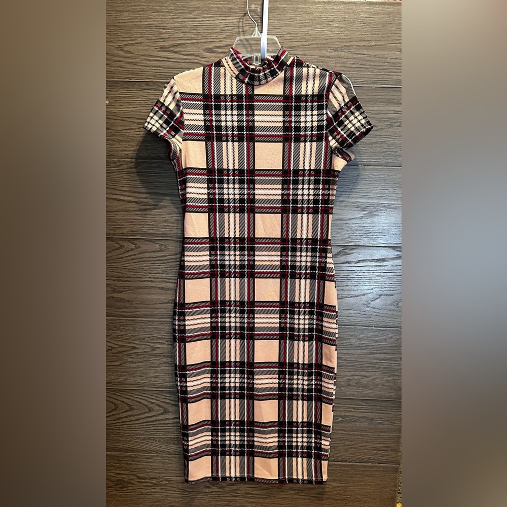 SHEIN Beige, Black and Red Plaid Short Sleeve Mini Dress